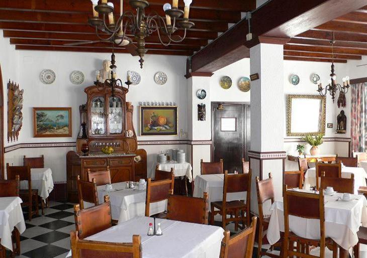 Hostal Cas Bombu Cala Ratjada  Ngoại thất bức ảnh