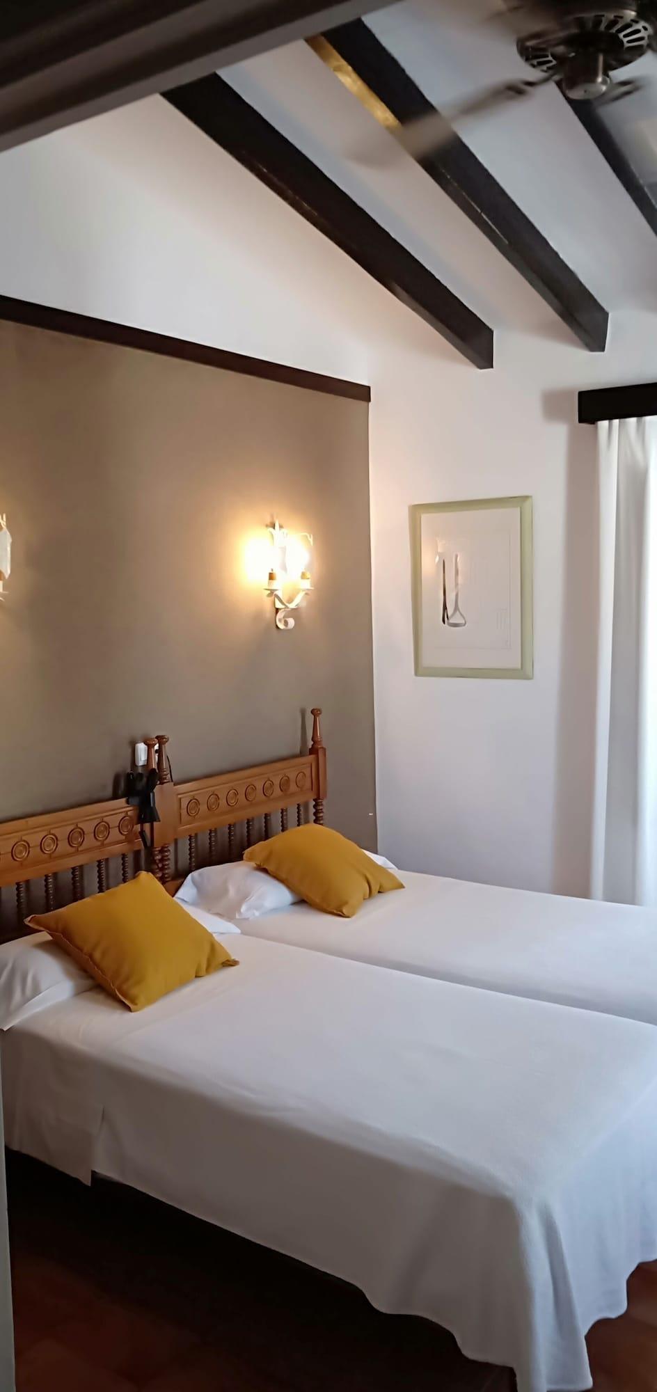 Hostal Cas Bombu Cala Ratjada  Ngoại thất bức ảnh
