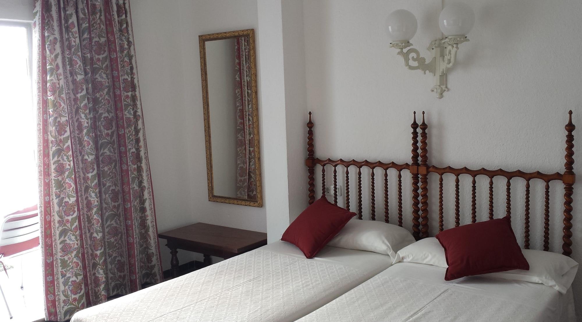 Hostal Cas Bombu Cala Ratjada  Ngoại thất bức ảnh