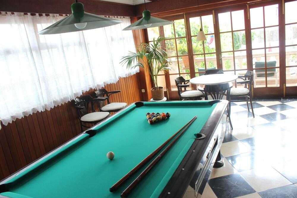Hostal Cas Bombu Cala Ratjada  Ngoại thất bức ảnh