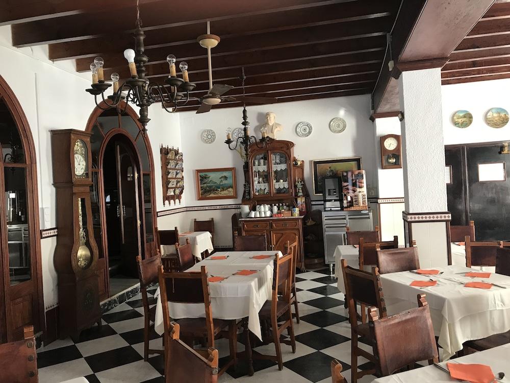 Hostal Cas Bombu Cala Ratjada  Ngoại thất bức ảnh