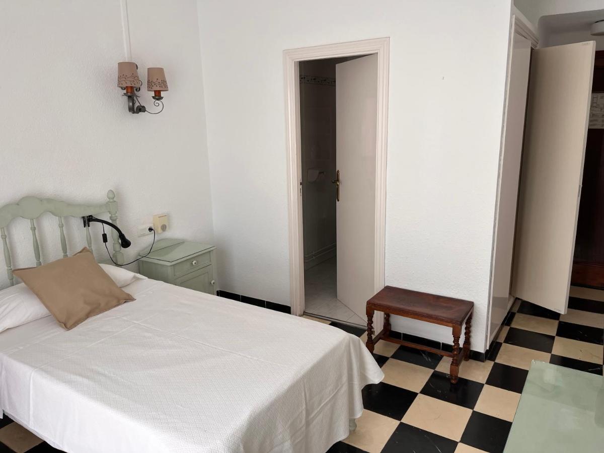 Hostal Cas Bombu Cala Ratjada  Ngoại thất bức ảnh