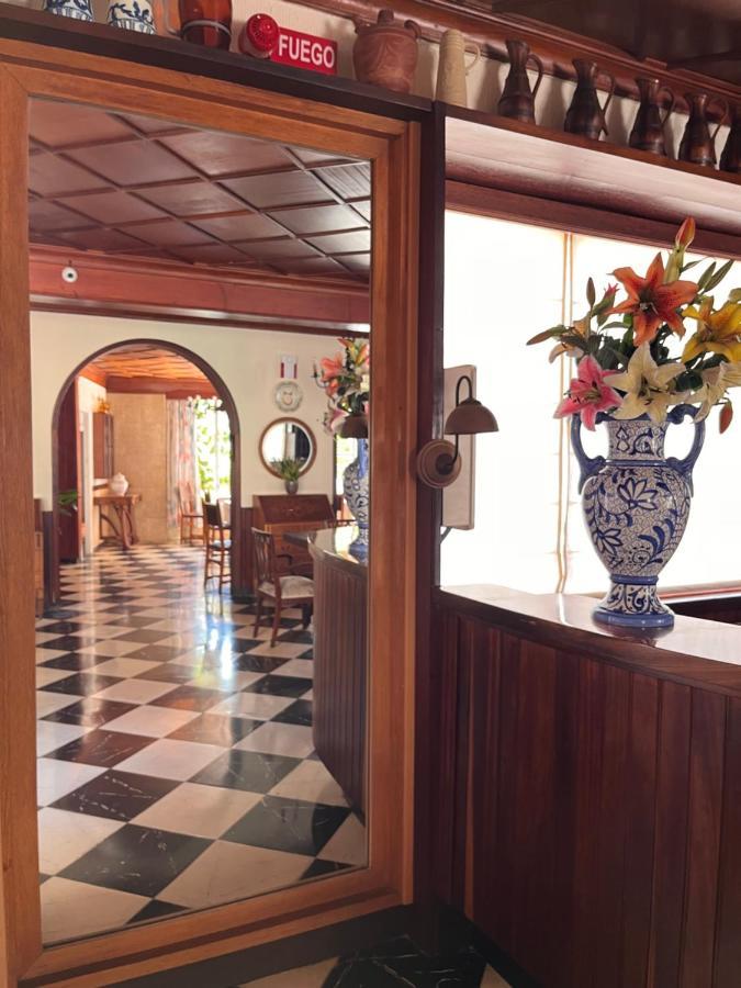 Hostal Cas Bombu Cala Ratjada  Ngoại thất bức ảnh