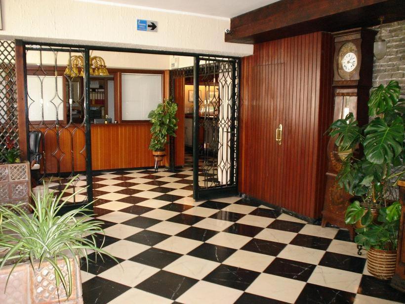 Hostal Cas Bombu Cala Ratjada  Ngoại thất bức ảnh