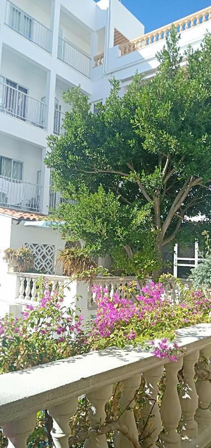 Hostal Cas Bombu Cala Ratjada  Ngoại thất bức ảnh
