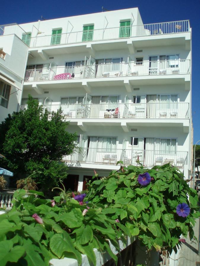 Hostal Cas Bombu Cala Ratjada  Ngoại thất bức ảnh